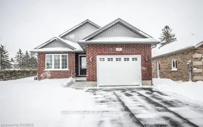 438 King Street E, Wellington North, On N0g 2l2