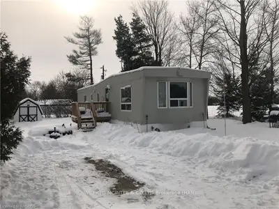 2 Finch Street, Brockton, On N0g 2v0