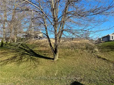 Kincardine Avenue, Kincardine, On, N2z 2p2
