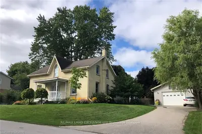 106 Alma Street, Brockton, On N0g 2v0