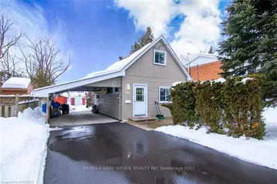1630 6th Avenue E, Owen Sound, On N4k 2v7