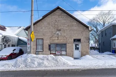 123 Garafraxa Street, Chatsworth, On N0h 1g0