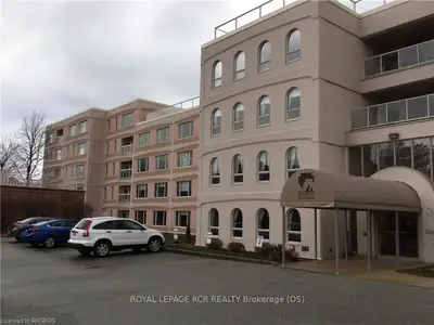 2555 W 3rd Avenue West Street N 410, Owen Sound, On N4k 6t8