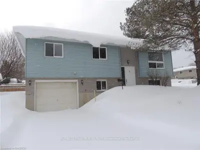 3 Brackenbury Street, Grey Highlands, On N0c 1h0