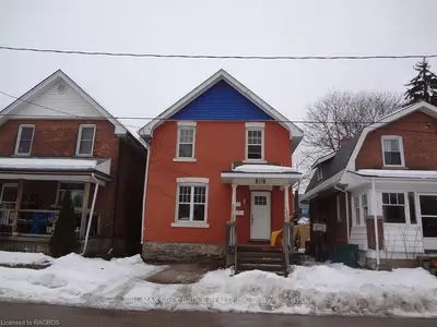 1072 1st Avenue A, Owen Sound, On, N4k 4l4