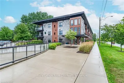 Condo Apartment in St. Catharines