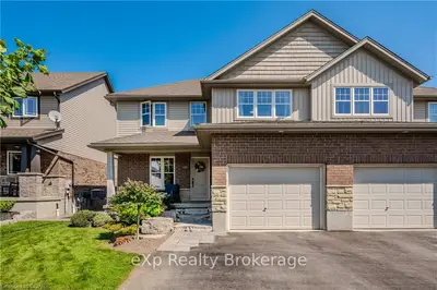 Semi-Detached in Centre Wellington