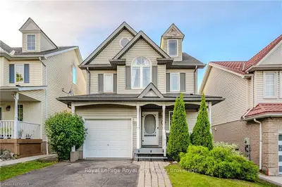 51 Carrington Place, Guelph, On N1g 5c3