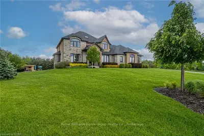 125 Crewson Court, Erin, On N0b 2k0