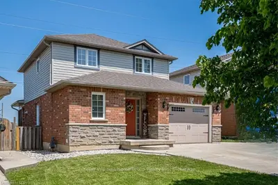 38 Grassyplain Drive, Hamilton, On L0r 1w0
