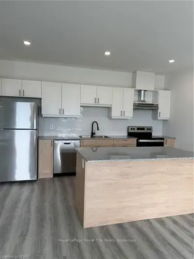 1098 Paisley Road Pho9, Guelph, On N1k 0e3