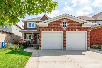 Detached in Guelph