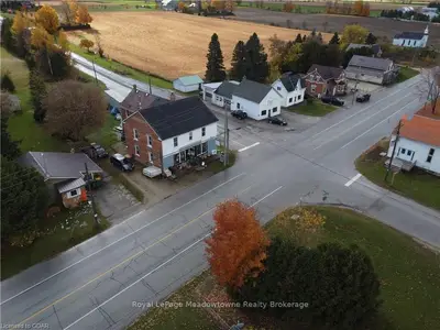 Detached in Grey Highlands