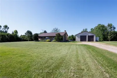 Detached in Mapleton