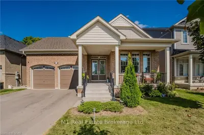 Detached in Centre Wellington