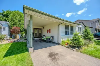 17 Belcourt Crescent, Guelph, On N1h 7a6