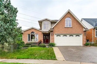 Detached in Guelph