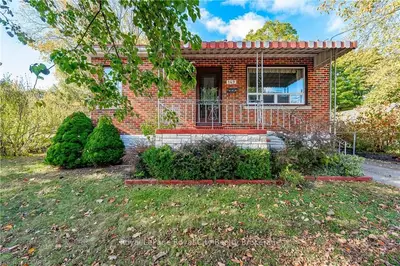 Detached in Guelph