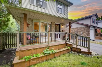 Detached in Centre Wellington