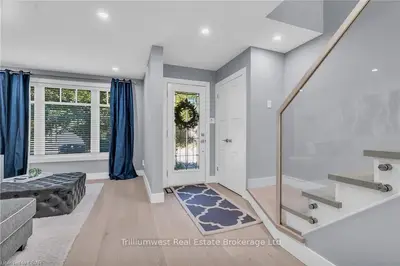 Detached in Guelph