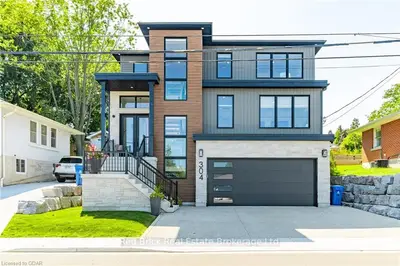Detached in Guelph