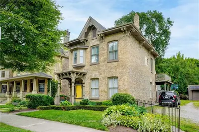 486 Princess Avenue, London East, On N6b 2b6