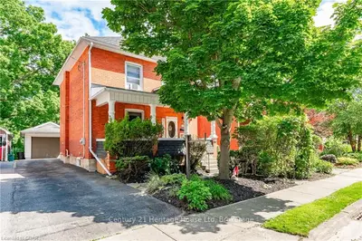 Detached in Cambridge