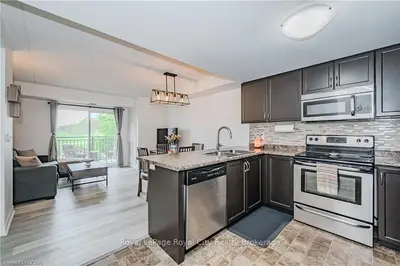 67 Kingsbury Square 203, Guelph, On N1l 0l3