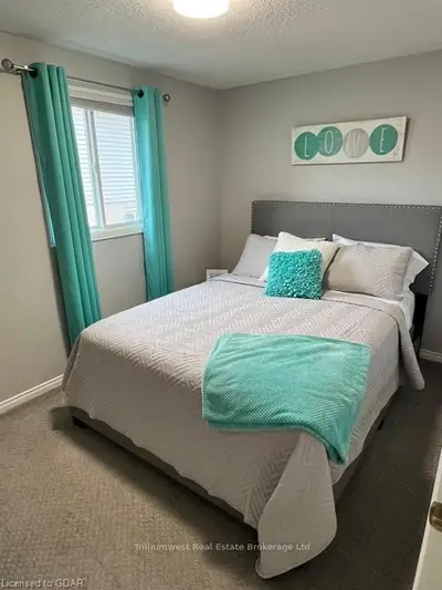 Semi-Detached in Brant