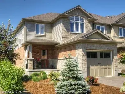 Att/Row/Townhouse in Guelph