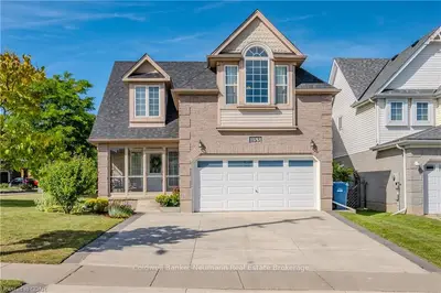 Detached in Guelph