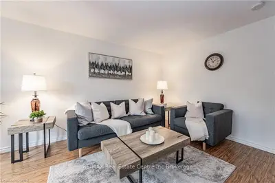 40 Silvercreek Parkway Parkway N 60, Guelph, On N1h 7x5