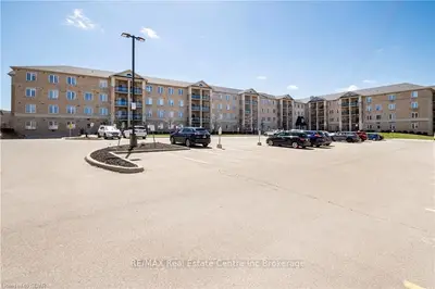 1077 Gordon Street 214, Guelph, On N1g 0e3