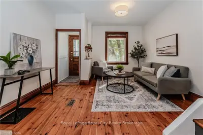 110 Harris Street, Guelph, On N1e 5t1