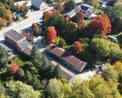 Detached in Erin