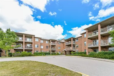 20 Station Square 212, Centre Wellington, On N0b 1s0