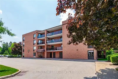 217 Scotland Street 105, Centre Wellington, On N1m 3l8