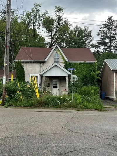 187 Arthur St N Street B, Guelph, On N1e 4v6