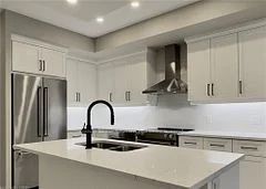 71 Wyndham Street S 209, Guelph, On N1e 5r3