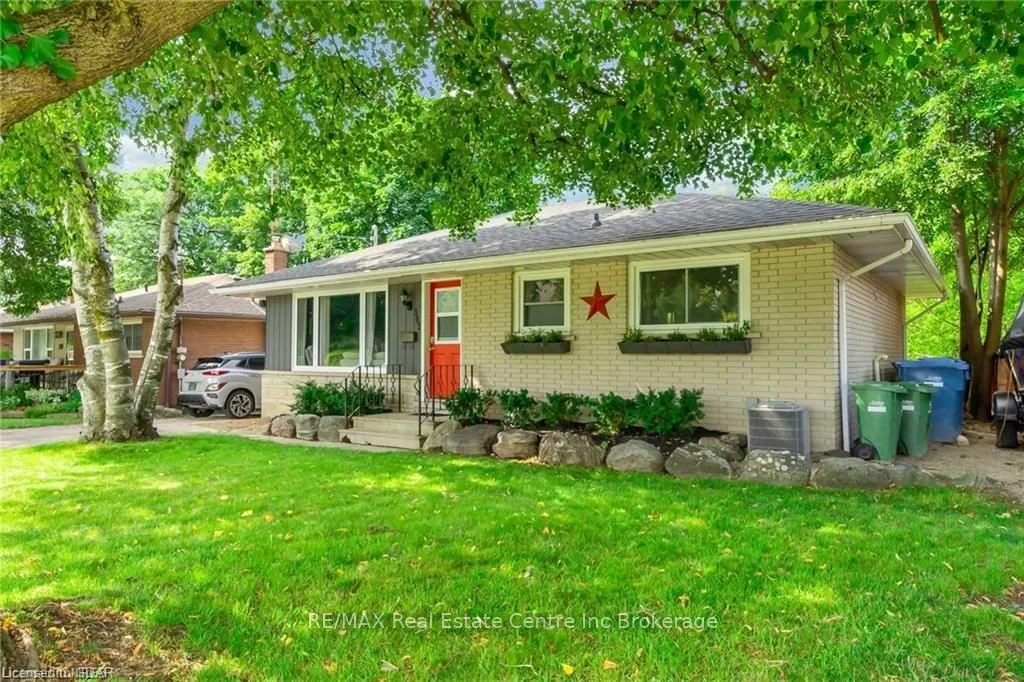 382 Victoria Road N Lower, Guelph, On N1e 5j7