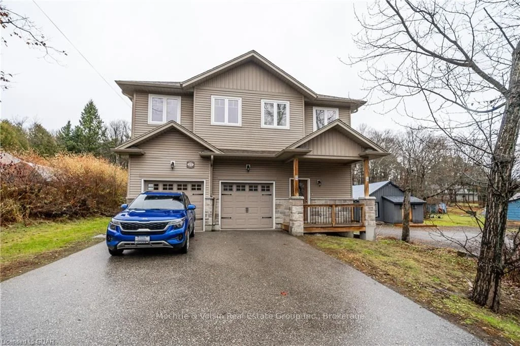 27 SILVER Street, Huntsville, ON P1H 1M2