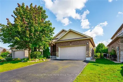 19 SPENCER Drive, Centre Wellington, ON N0B 1S0
