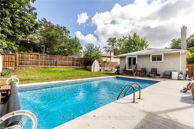 189 KRIBS Street, Cambridge, ON N3C 2L9
