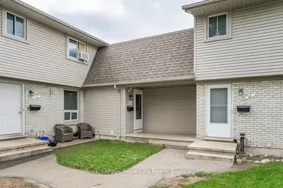 700 PAISLEY Road 11, Guelph, ON N1K 1A3