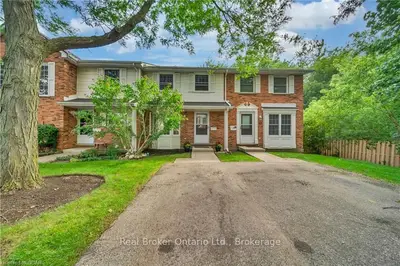 129 VICTORIA Road N 42, Guelph, ON N1E 6T8