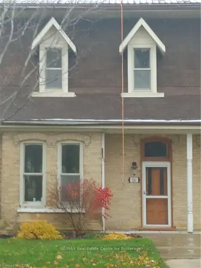 261 KING Street W, Wellington North, ON N0G 2L1