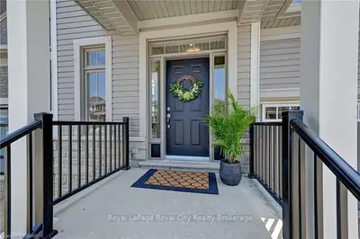 38 DASS Drive W, Centre Wellington, ON N1M 0H9