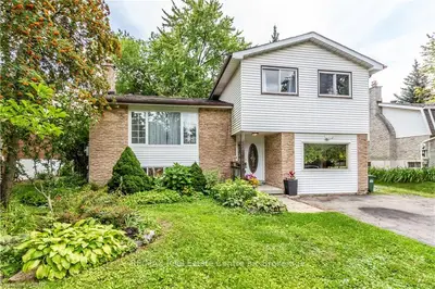 328 West Acres Drive, Guelph, ON N1H 6Z3