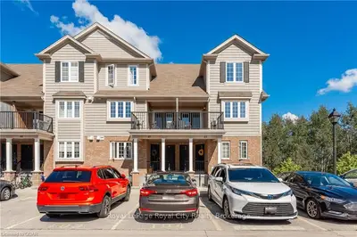 15 CARERE Crescent 48A, Guelph, ON N1E 0K4