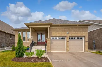 112 HARPIN Way E, Centre Wellington, ON N1M 0G9